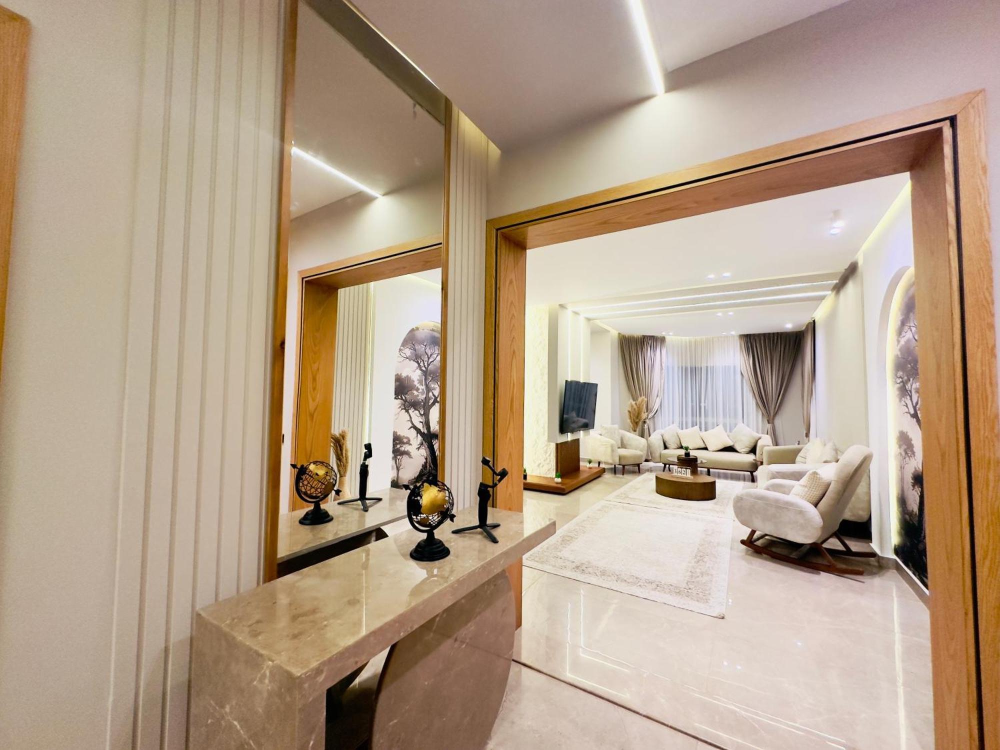 Apartment Luxury In Al Mohandiseen