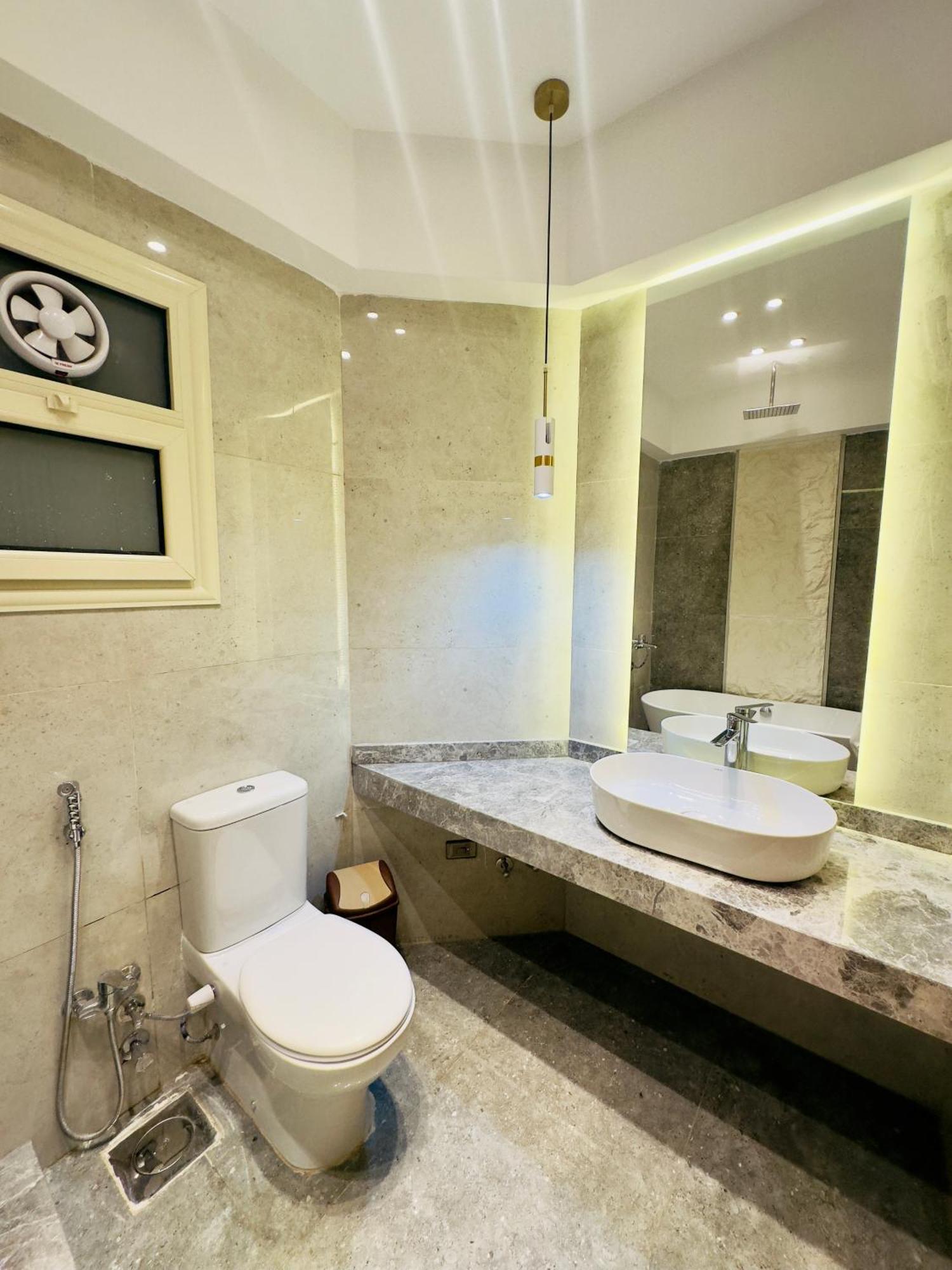 Luxury In Al Mohandiseen Apartment *