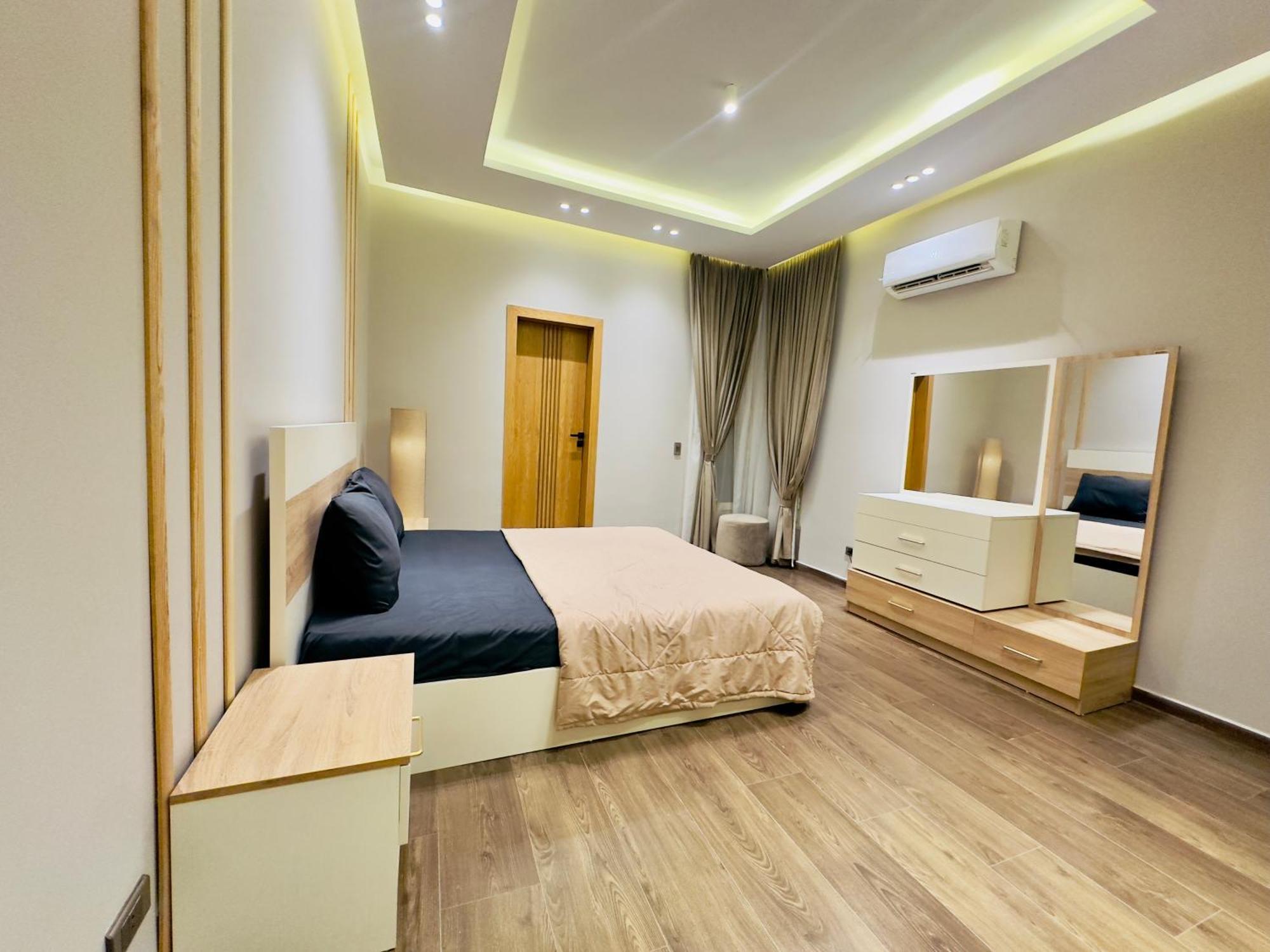 Luxury In Al Mohandiseen Apartment