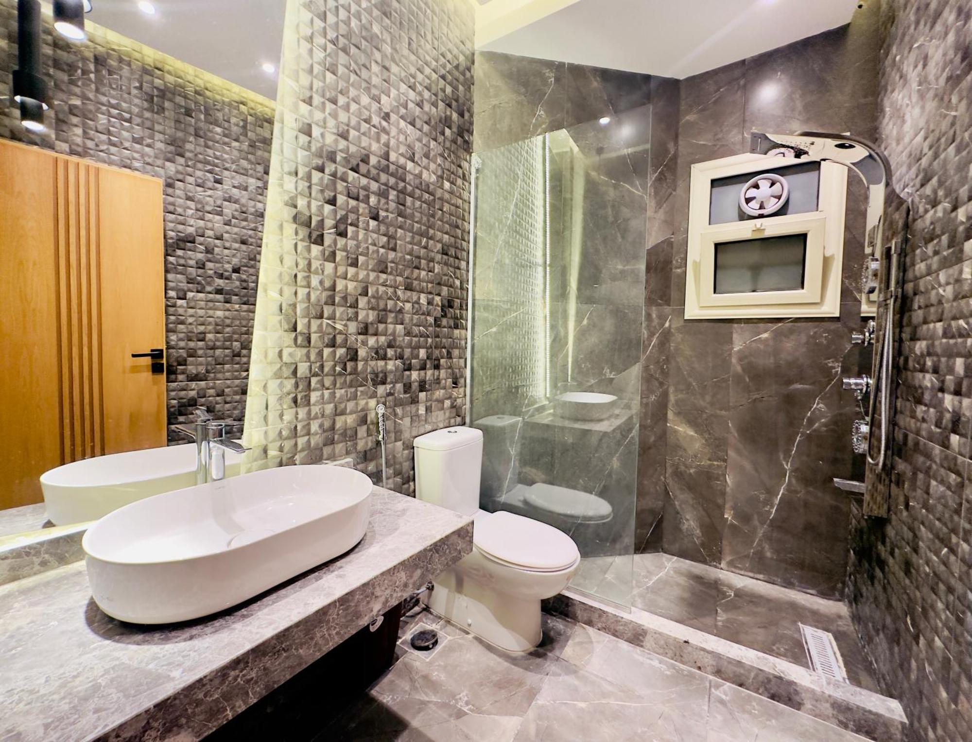 Luxury In Al Mohandiseen Apartment *
